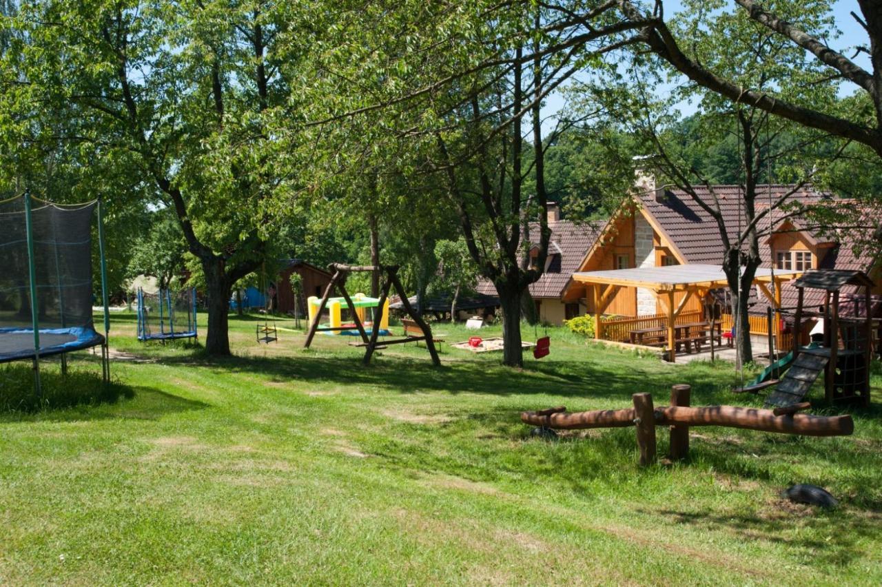 Miniresort Amulet Hruba Skala Exterior photo