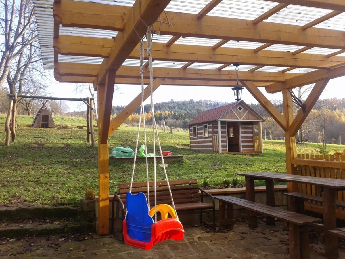 Miniresort Amulet Hruba Skala Exterior photo