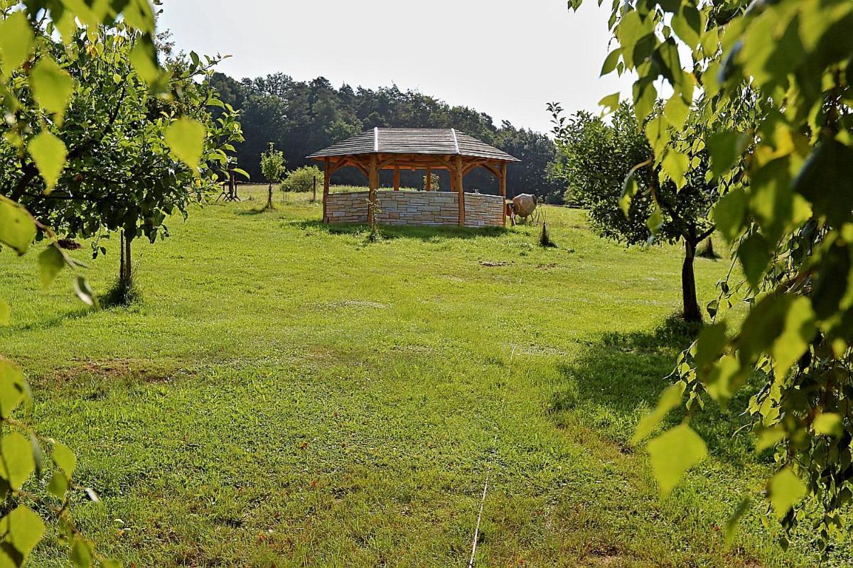 Miniresort Amulet Hruba Skala Exterior photo