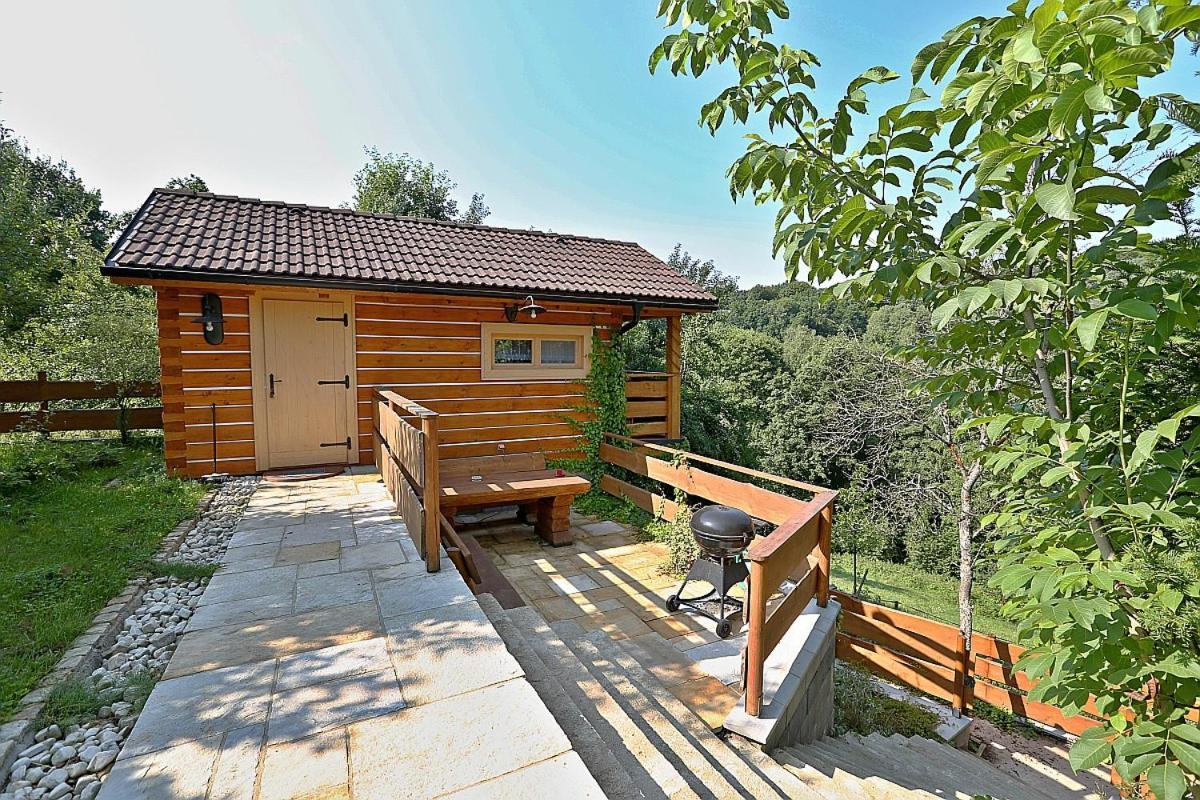 Miniresort Amulet Hruba Skala Exterior photo